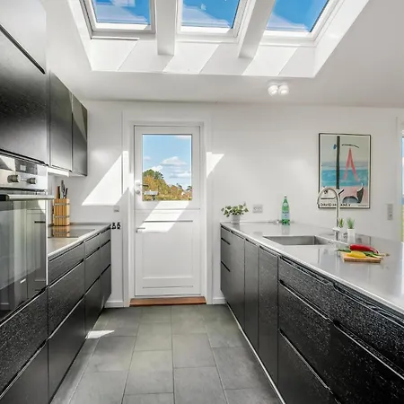 5 Bedroom Stunning In *