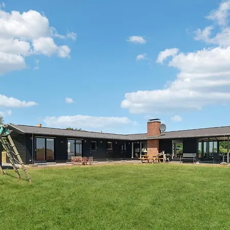 5 Bedroom Stunning In Prázdninový dům